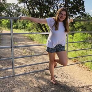 Meet your Posher, Allison